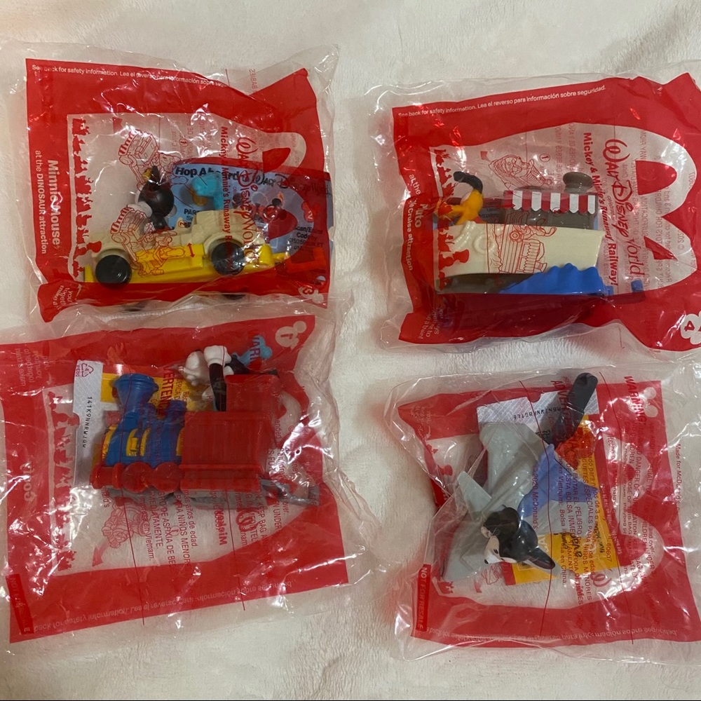 MICKEY RUNAWAY RAILWAY McDonalds HappyMeal toys